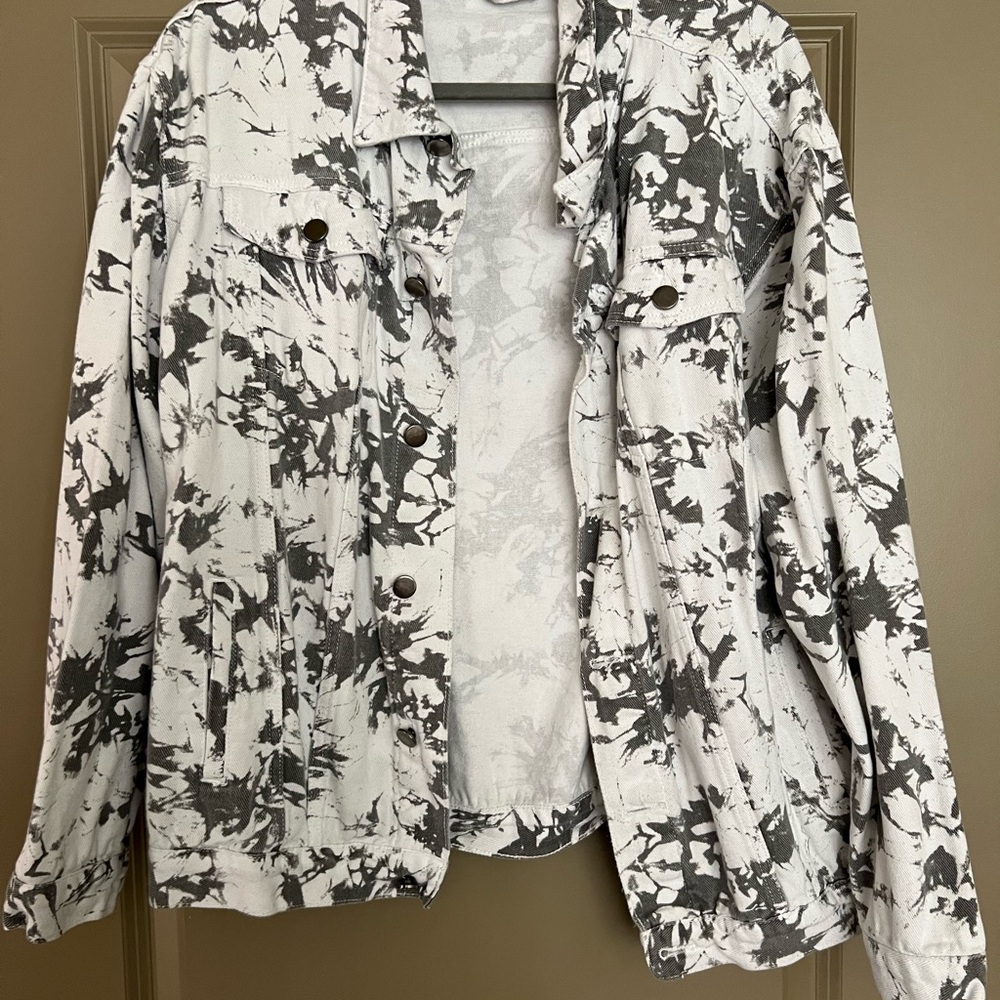 Stylish Grey and White Jacket